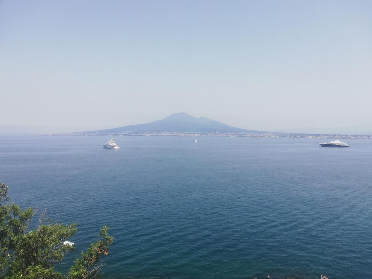 Maremonti Apartments Castellammare di Stabia Bagian luar foto